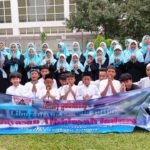 Liburan anak-anak yatim di villa Cisarua Bogor